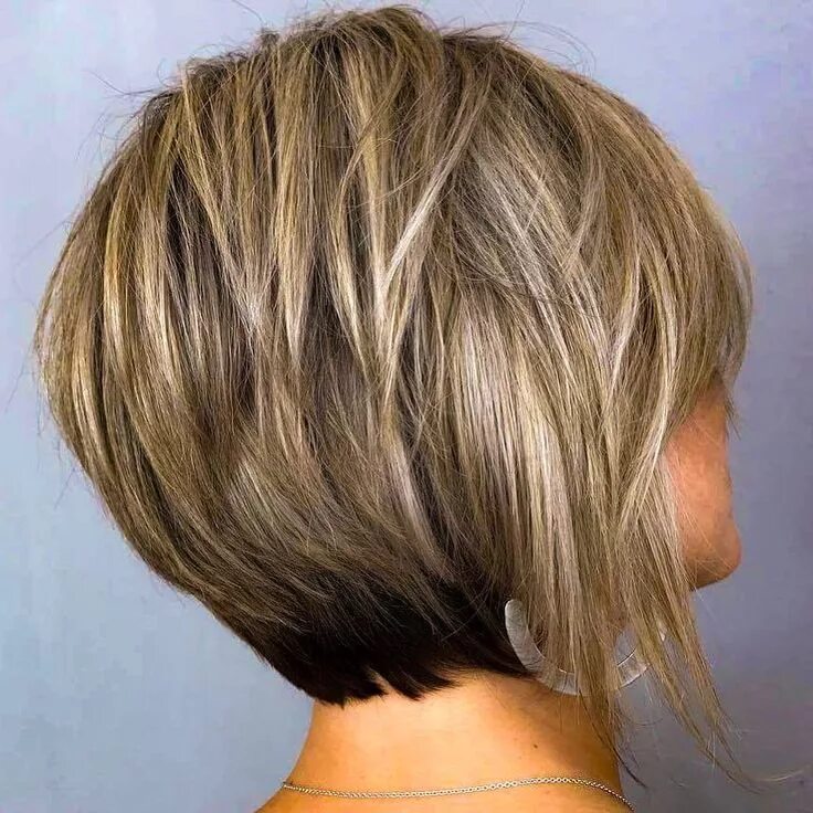 Каскадное каре фото вид сзади Cabelos curtos repicados: 120 fotos para você aderir ao corte Bob hairstyles, Bo