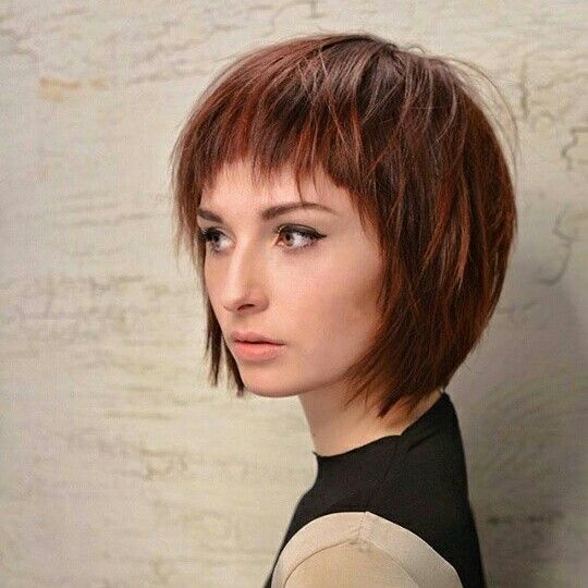 Каскадное каре с короткой челкой фото Pin de Fridita Fernandez en Hair Estilos de cabello corto, Cortes de pelo, Estil