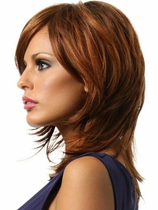 Каскадные прически на средние волосы Image result for striking hairstyles Medium hair styles, Hairstyles for medium l