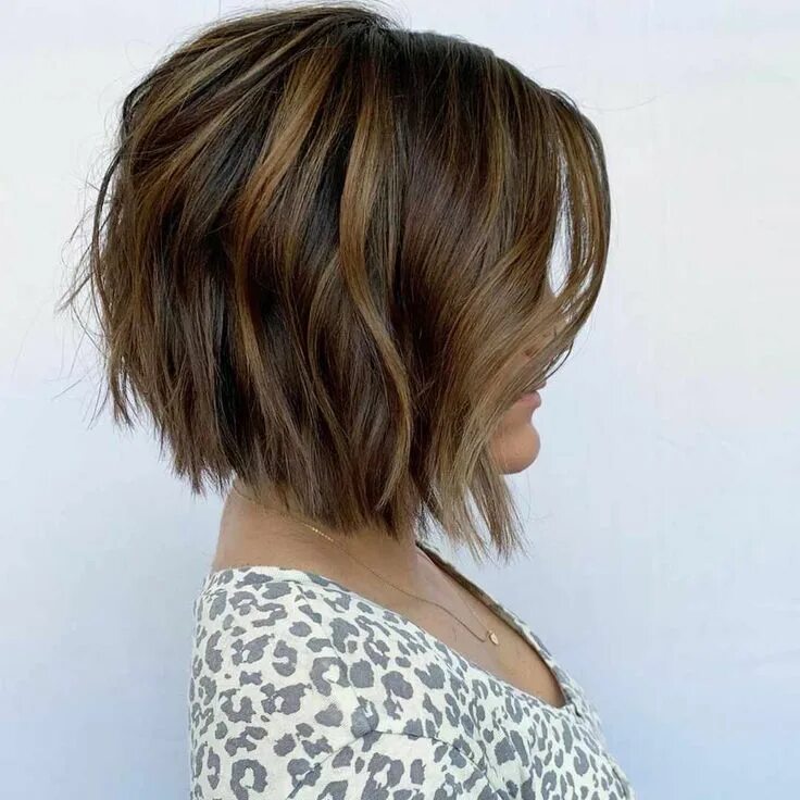 Каскадный боб фото Diffrent Hairstyles For Thick Bobs haircuts, Pixie bob haircut, Medium bob hairc