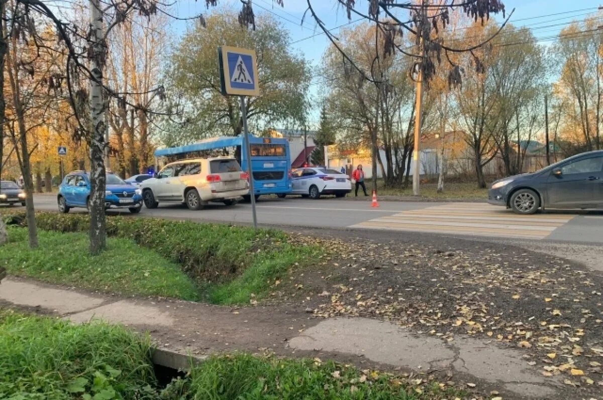 Каспий бул профсоюзов 2а тверь фото Очевидец: В Твери собирается пробка на бульваре Профсоюзов из-за ДТП АиФ Тверь