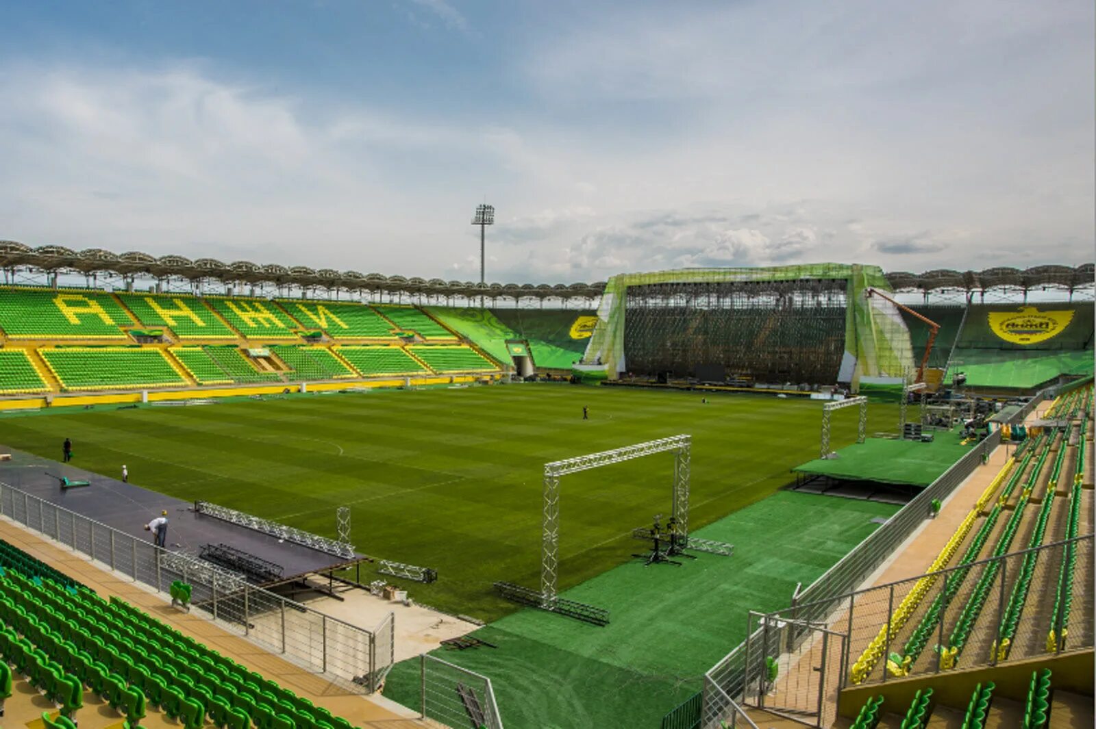 Каспийск анжи арена фото Anji Stadium Opening / Открытие стадиона Анжи :: Behance