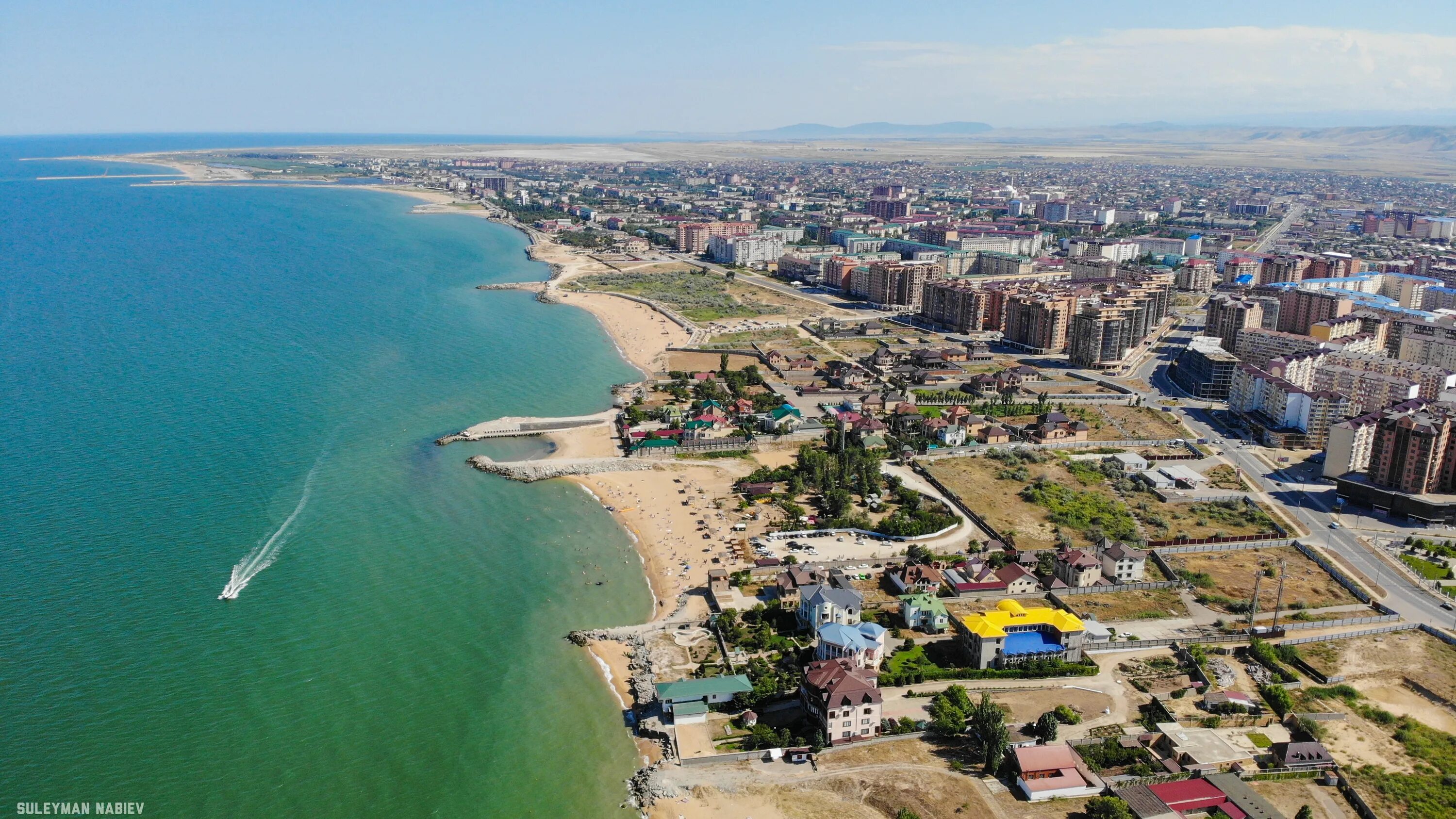 Каспийское море в дагестане фото Каспийск - Фото с высоты птичьего полета, съемка с квадрокоптера - PilotHub