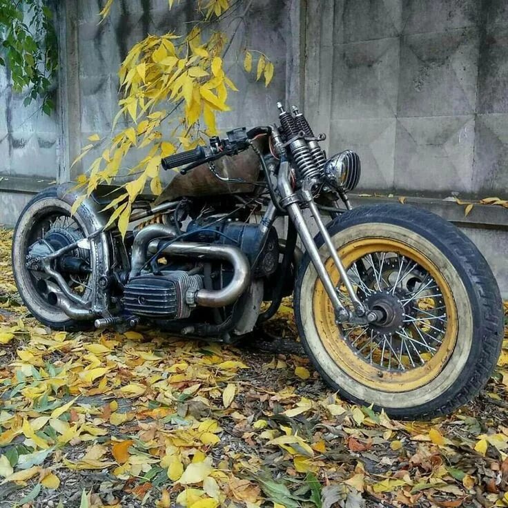 Кастомайзинг мотоциклов фото Pin on Motos Bobber motorcycle, Rat bike, Bobber bikes