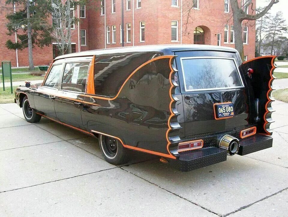 Катафалка машина как выглядит Batman Hearse, Weird cars, Batmobile