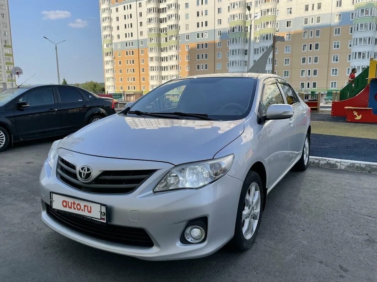 Каталог авто с пробегом цены фото Купить б/у Toyota Corolla X (E140, E150) Рестайлинг 1.6 MT (124 л.с.) бензин мех