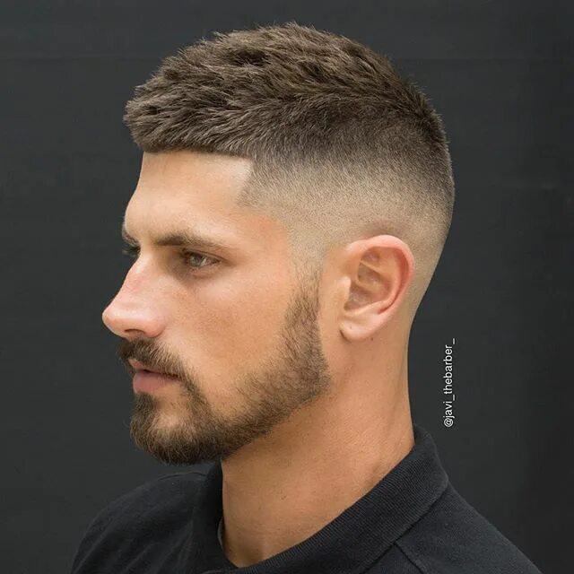 Каталог мужских причесок The Easiest Short Men's Haircut: The Buzz - Fashion Coupe de cheveux, Coupe chev