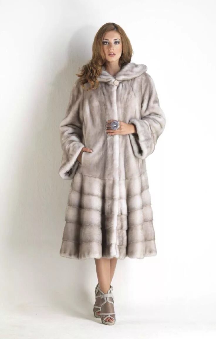 Каталог норковых шуб фото цена Dyed Mink Fur Coat Fur fashion, Fur coat, Mink fur coat