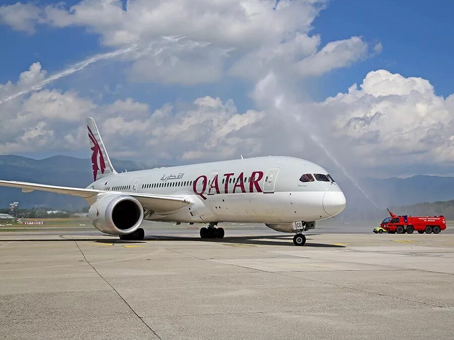 Катарские авиалинии фото самолетов Qatar Airways начнет полеты на экзотический остров Пинанг