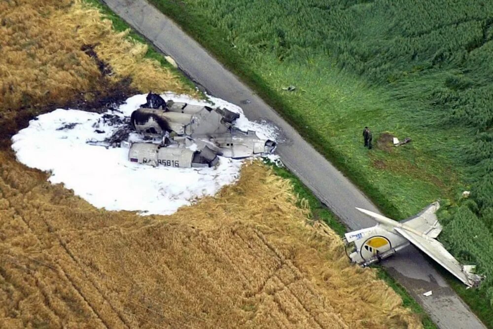 Катастрофа над боденским озером фото Crash of a Tupolev TU-154M in Überlingen: 69 killed Bureau of Aircraft Accidents