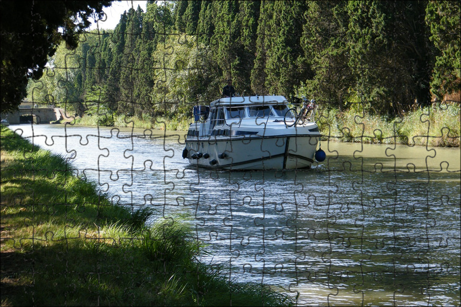 Катер на реке фото Магнитный пазл 27x18см."Водотоки, канал, водный путь" на холодильник - купить с 