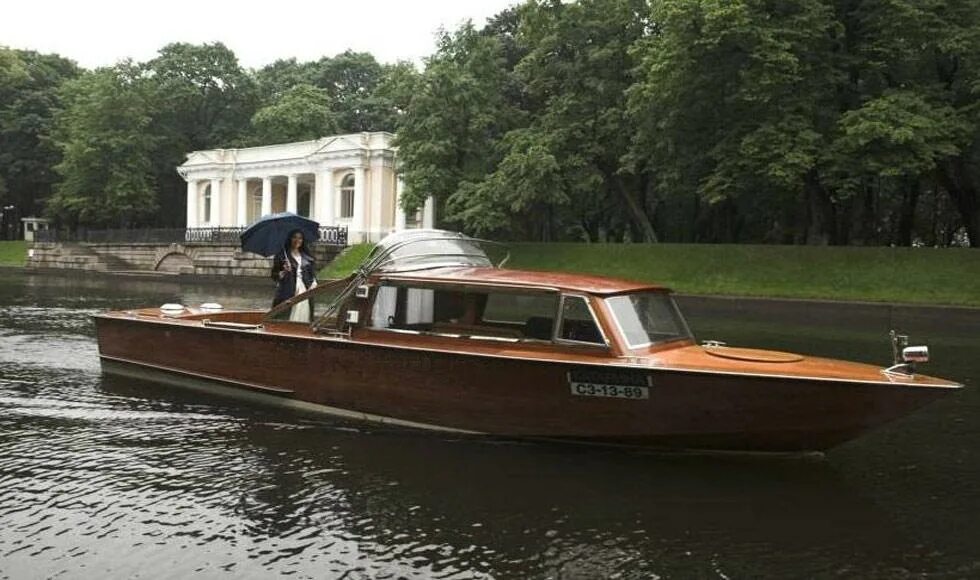 Катер питер фото Аренда катера в Санкт-Петербурге - Теплоходы, катера и яхты в аренду от судовлад