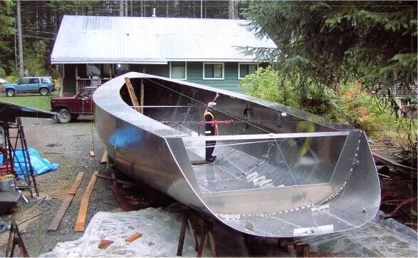 Катер самоделка DIY Boat Building, Outfitting, Refitting & Repair - everythingaboutboats.org