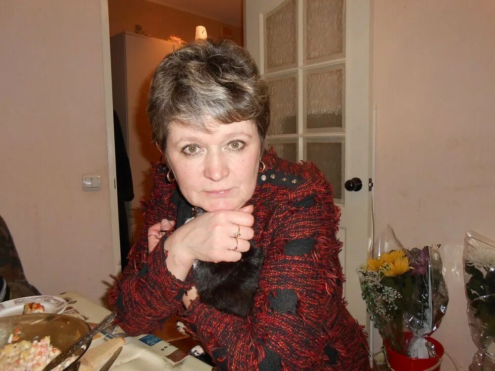 Катерина хмелинина каменск уральский семейные фото Елена Корелина, 59 years old, Russian Federation, Kamensk-Uralsky, would like to