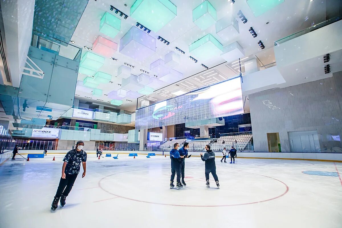 Каток арена фото File:Iranmall's Ice Rink.jpg - Wikimedia Commons