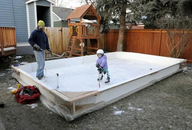 Каток на даче своими руками Backyard ice: Homemade skating rinks pop up around Missoula ... Backyard ice rin