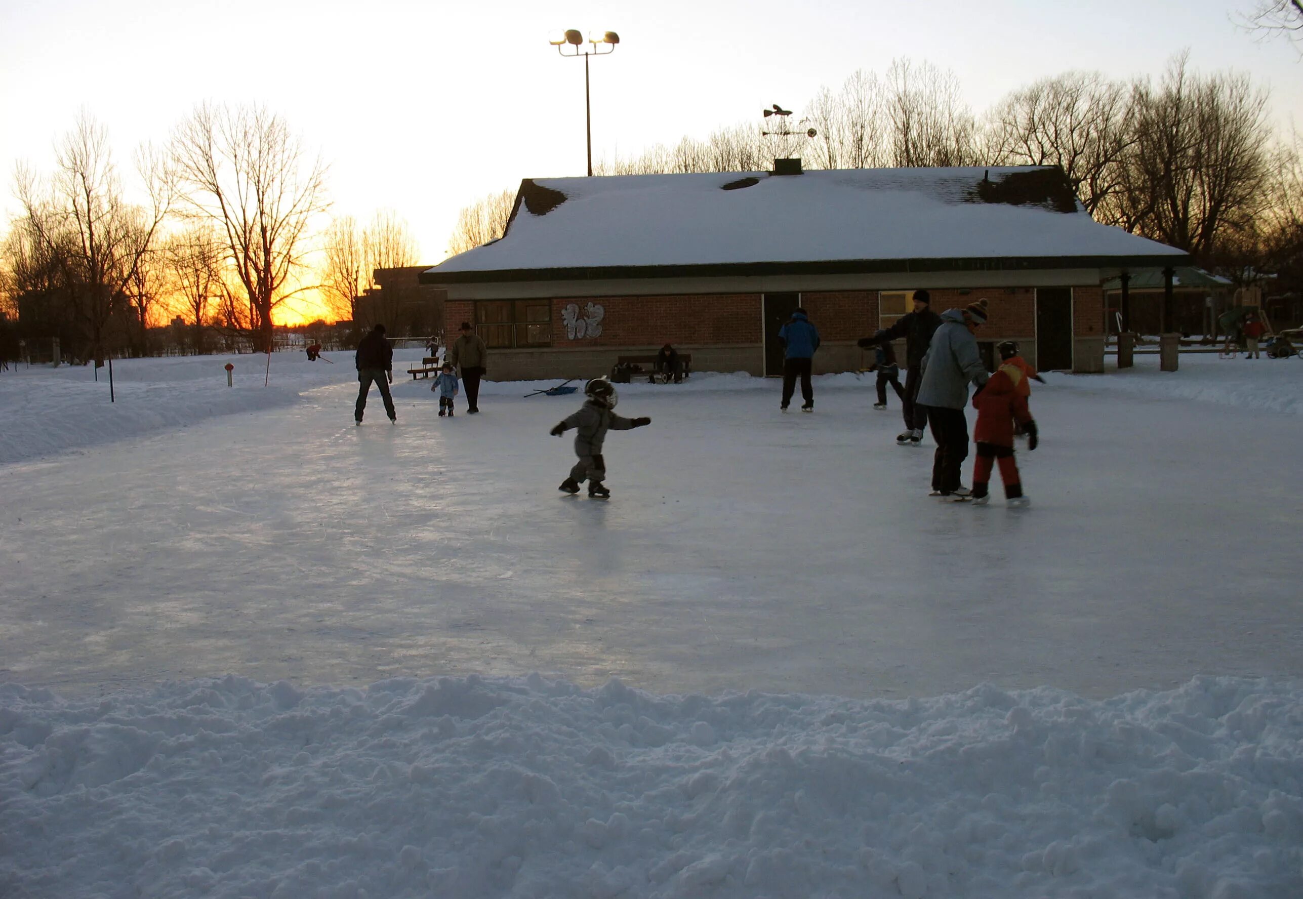 Каток на даче своими руками File:Stanley ice rink.jpg - Simple English Wikipedia, the free encyclopedia