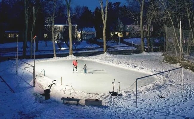 Каток на даче своими руками Hardscaping 101: Backyard Ice Skating Rinks - Gardenista