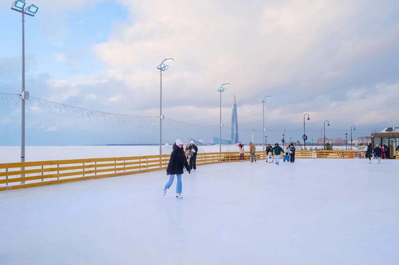 Каток у флагштока южная дорога 28 фото The skating rink in the public space "Flagstock" is planned to be the largest in