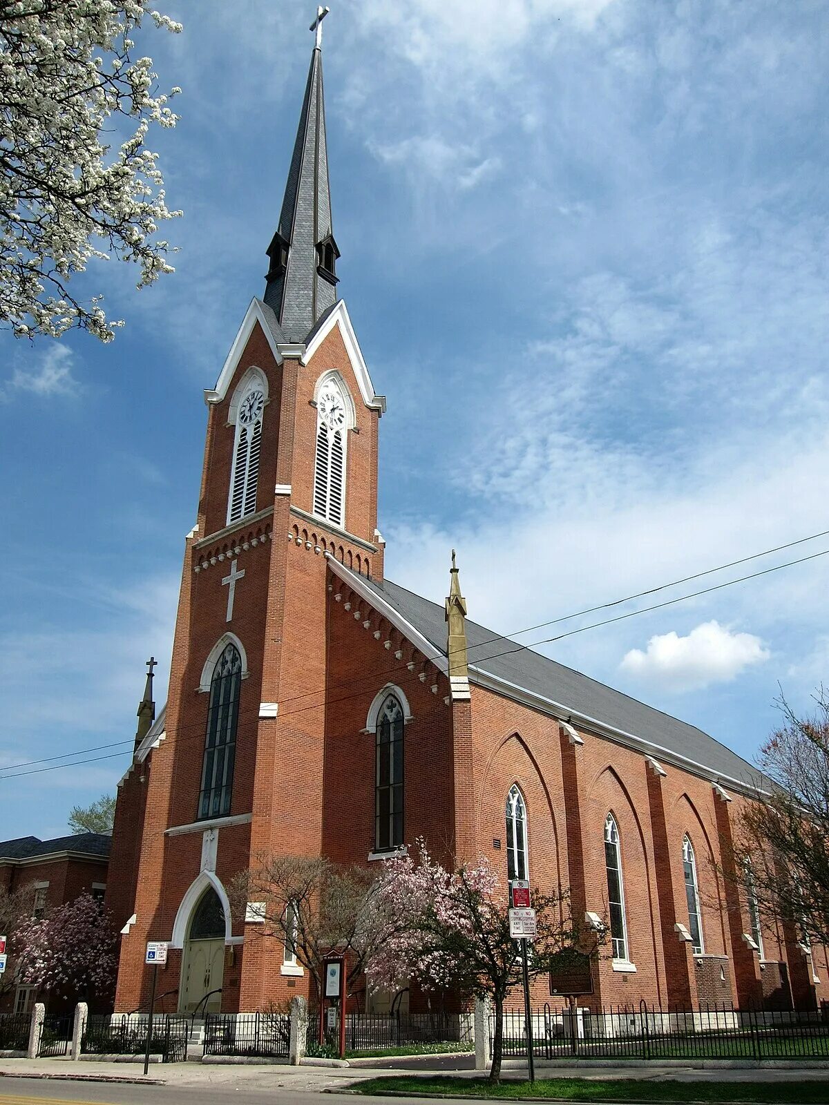 Католическая церковь фото Saint Mary of the Assumption Catholic Church - Wikipedia