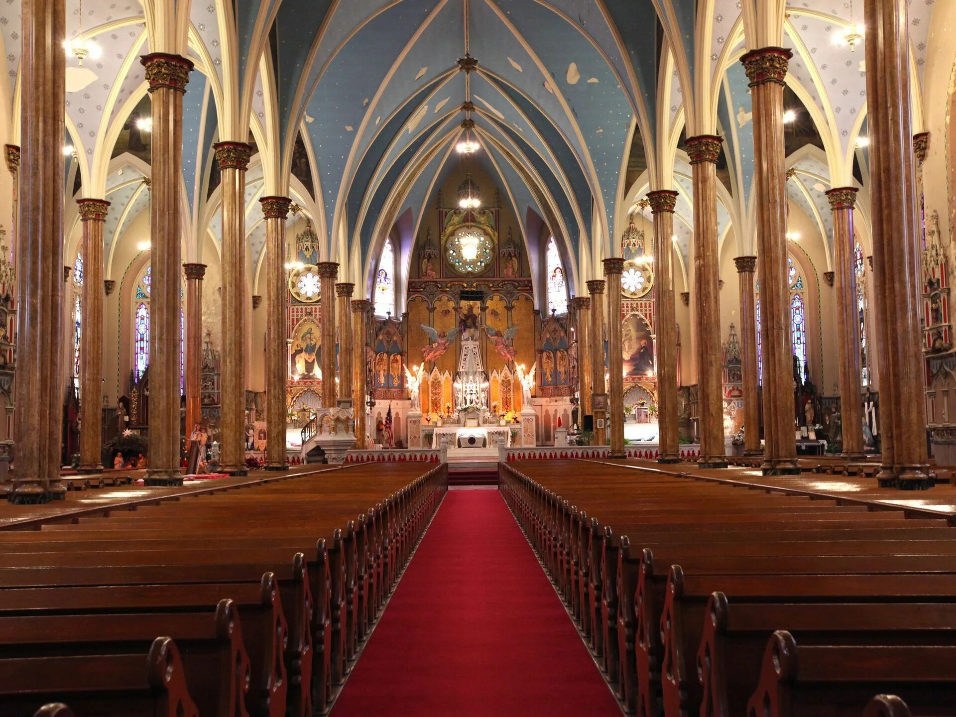 Католический храм внутри фото St. Albertus Polish Catholic Church Detroit