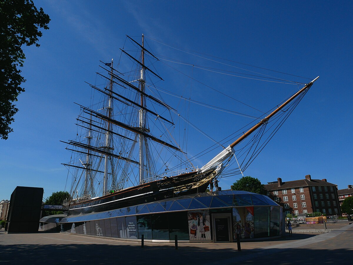 Катти сарк пролетарская площадь 2 фото File:Northeast View of the Cutty Sark in Greenwich.jpg - Wikipedia