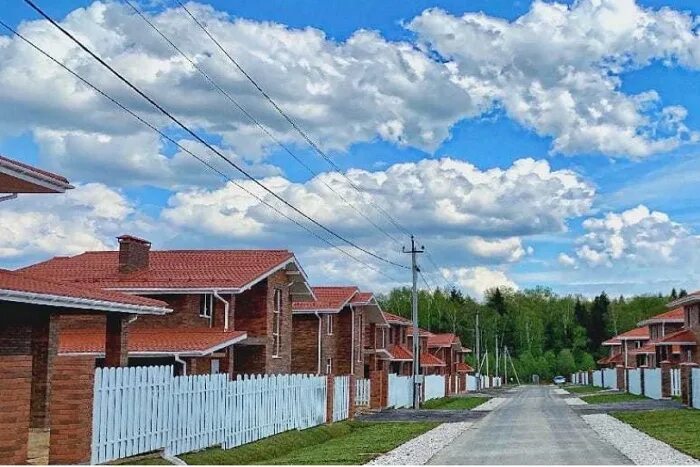 Катуар фото поселка Поселок таунхаусов А la Катуар (А ля Катуар) на Дмитровском шоссе: цены, фото, о