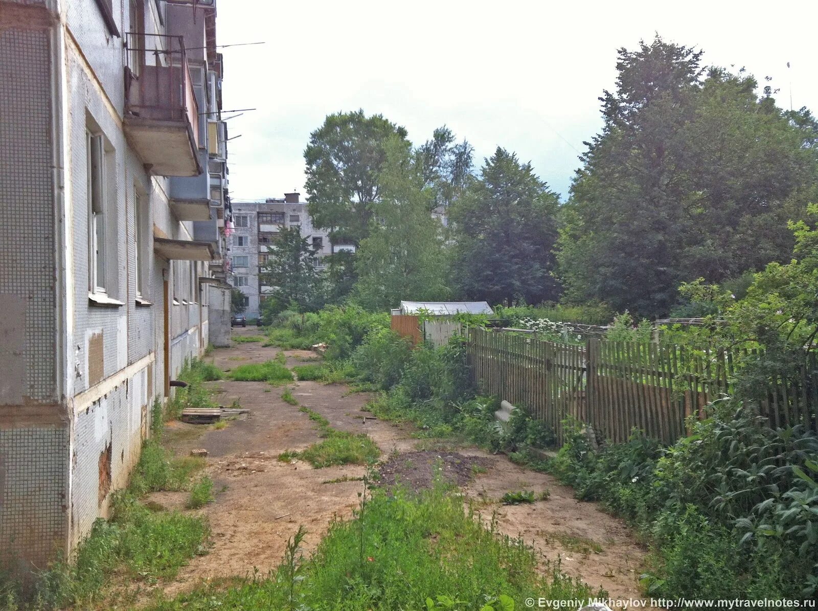 Катуар фото поселка Московская область. Поселок городского типа Катуар.