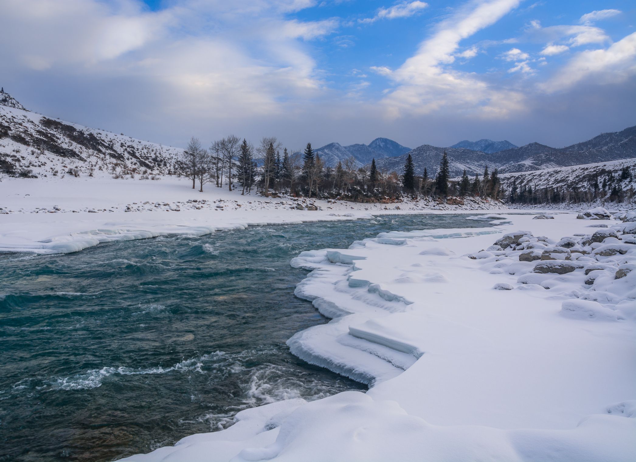 Катунь река зимой фото Катунь зимняя. Фотограф Андрей Поляков