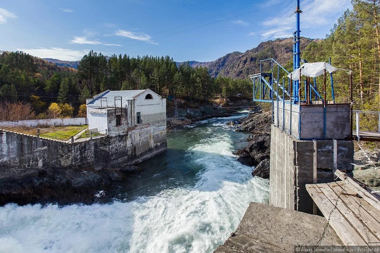 Катунская гэс республика алтай чемальский район фото Chemal hydroelectric power station in the Altai mountains 22 Горе