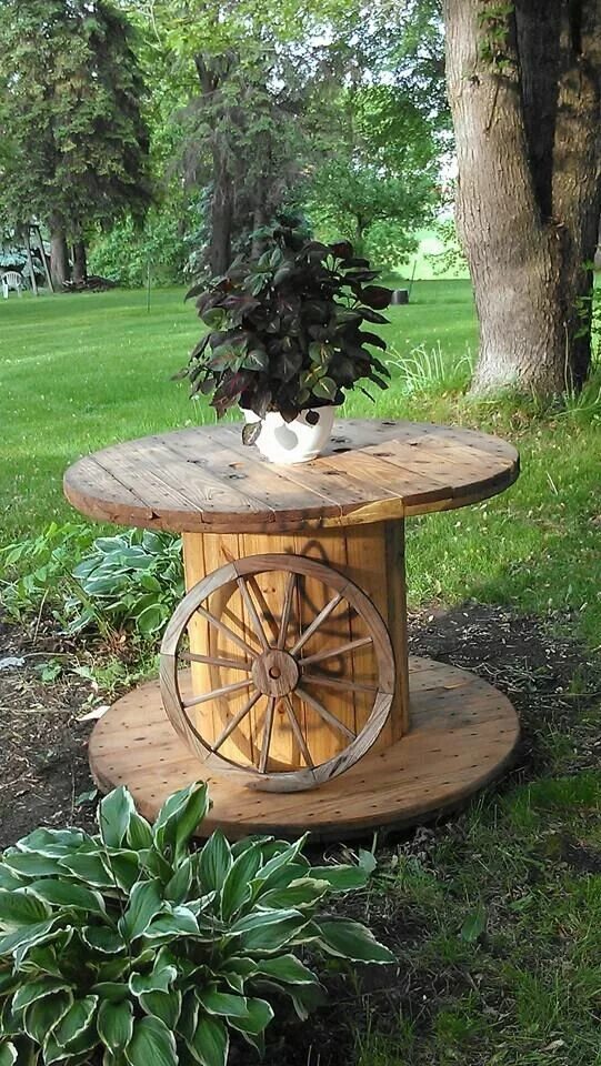 Катушка на даче своими руками Recycled spool. Tables for the backyard. Bobine di legno, Tavoli bobina di legno