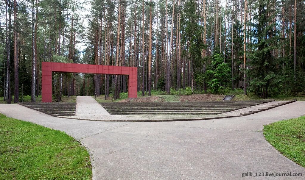 Катынь фото в смоленске По ком звонит колокол Катыни