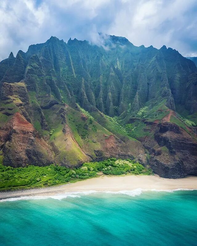 Кауаи остров фото Explore the Stunning Kalalau Beach in Hawaii