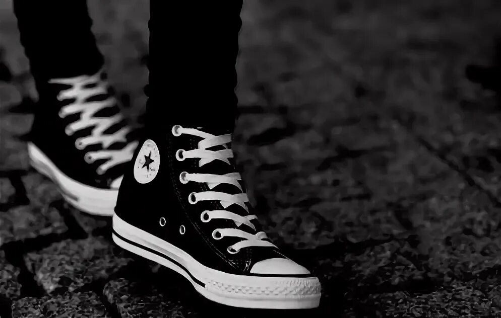 Кеды черно белое фото the moon lives in the lining of your skin. Shoes, Converse, Converse aesthetic