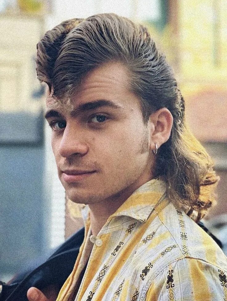 Кефаль прическа мужская 60 Stylish Modern Mullet Hairstyles for Men Long hair styles men, Modern mullet,