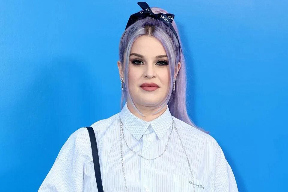 Келли сейчас фото Kelly Osbourne Says She Wants Plastic Surgery for Christmas: 'I Just Think It's 