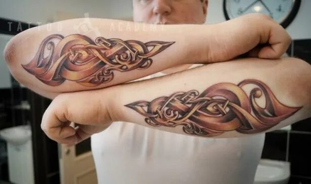 Кельтский тату фото на руке Тату парные кельтские орнаменты на руках Tattoo Academy