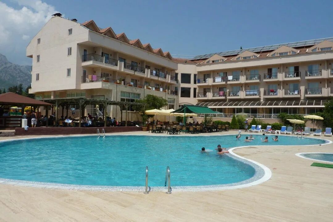 Кемер дрим отель фото "Blick über den Pool zum H..." Hotel Kemer Dream (Kemer) * HolidayCheck (Türkisc