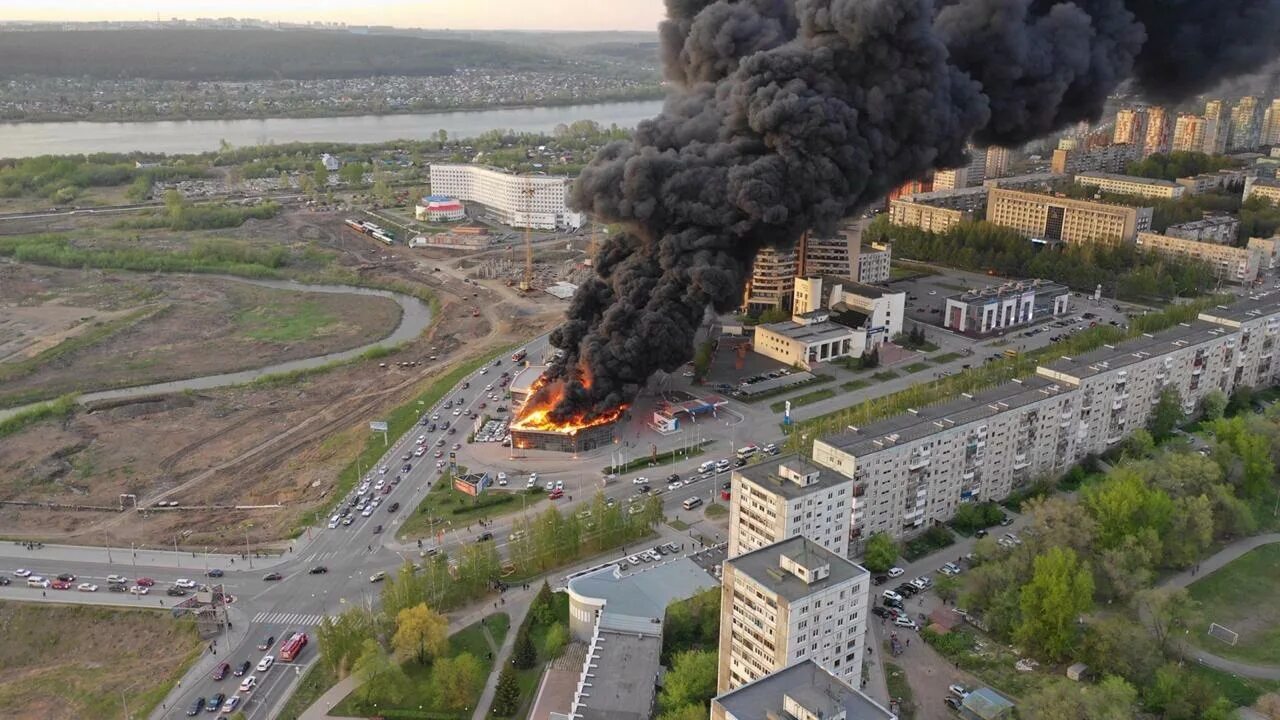 Кемерово фото сверху На пожаре в Кемерове трое пострадавших