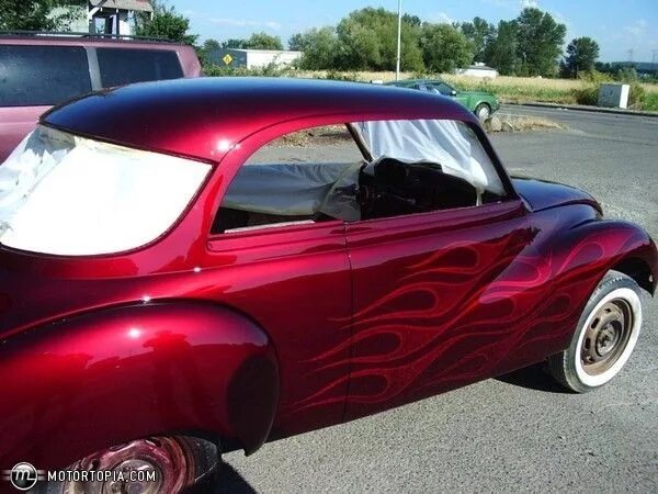 Кэнди авто фото ghost flames on a dkw in candy paint Custom cars, Car colors, Red car