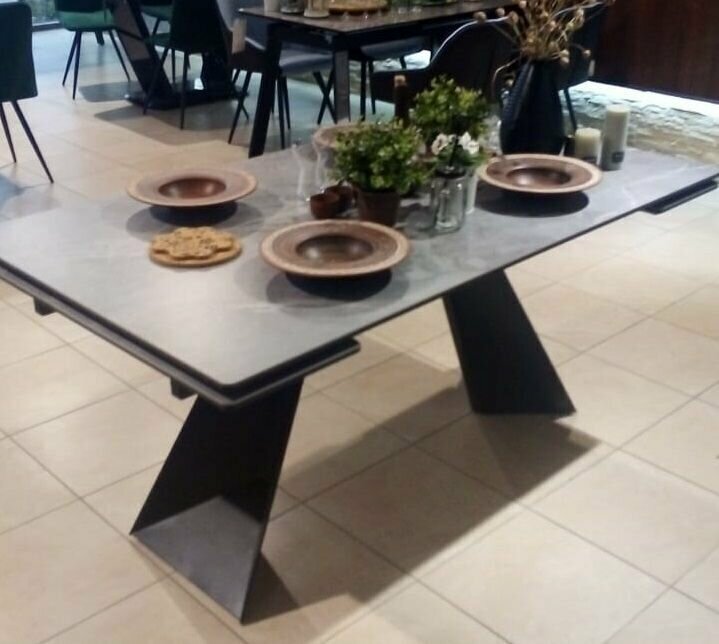 Керамогранитные кухонный стол черный фото цена красноярск Стол кухонный керамогранит "Авалон" 1600мм серый матовый на чёрных ногах - купит