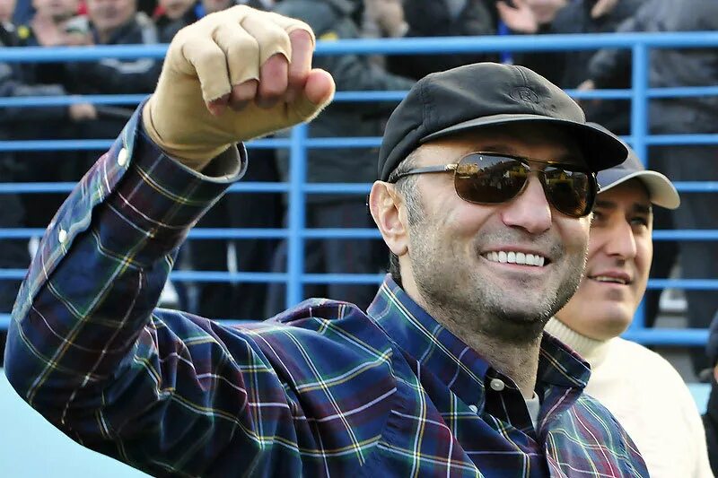 Керимов сейчас фото Модные инвестиции Сулеймана Керимова - Ведомости