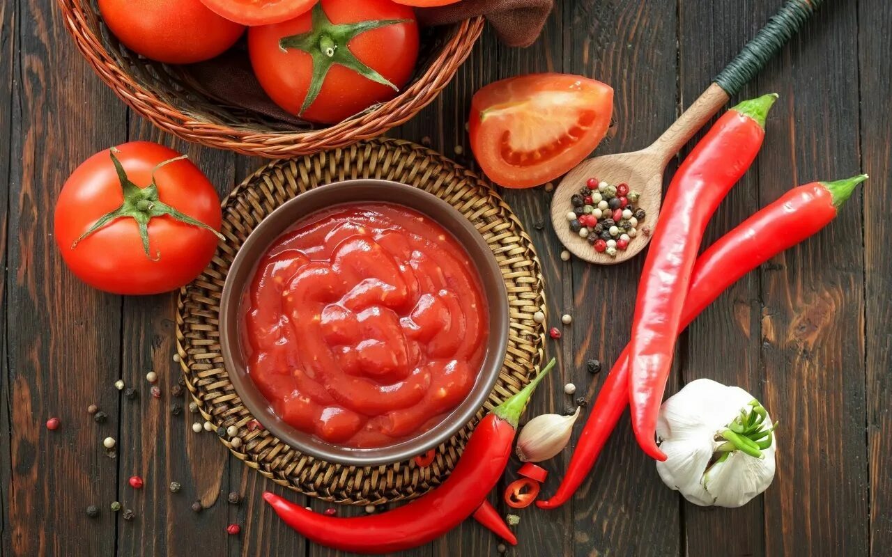 Кетчуп с помидорами фото Обои Помидоры Перец Чеснок Еда - Фото : 375377 Sweet chili sauce substitute, Stu