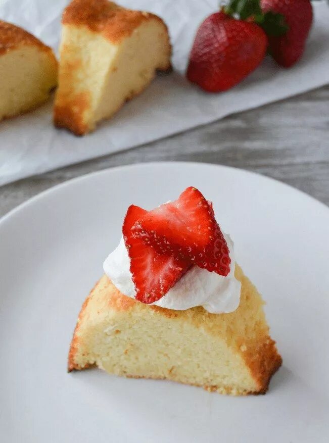 Кето выпечка рецепты приготовления с фото Vanilla Pound Cake Keto recipes easy, Keto dessert, Keto cake