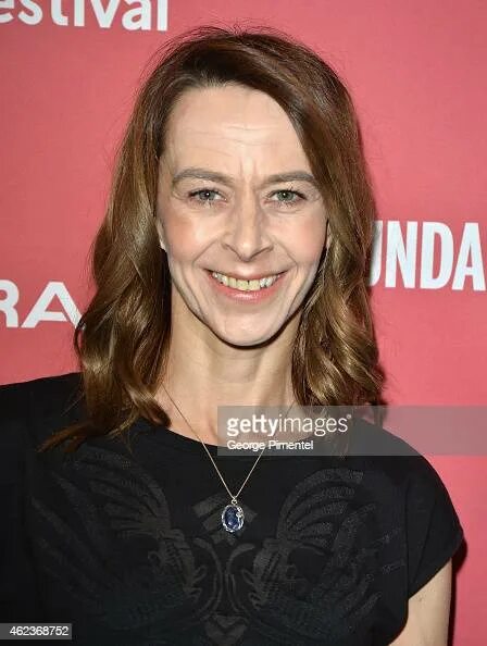Кейт дики в молодости фото Actress Kate Dickie attends "The Witch" premiere during the 2015... Fotografía d