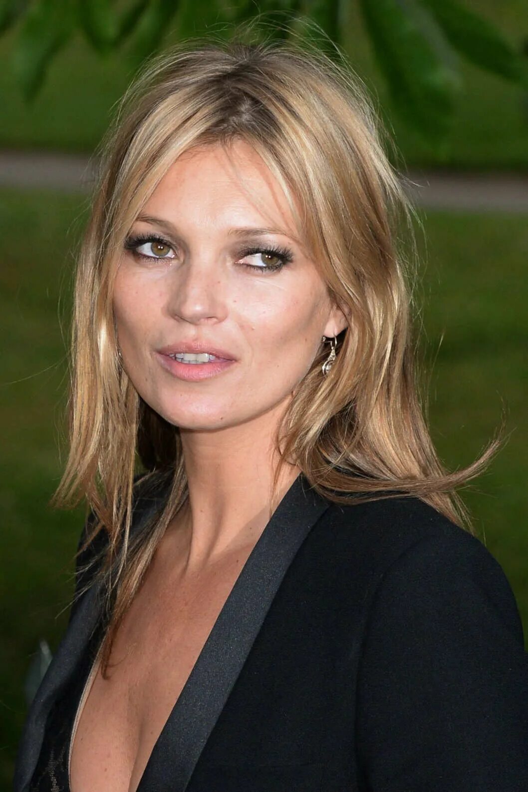 Кейт мост фото kate moss hair mid length - Google Search Kate moss hair, Down hairstyles, Gorge