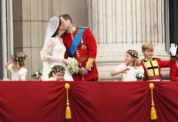 Кейт свадьба фото William and Kate's Memorable Anniversary Celebration