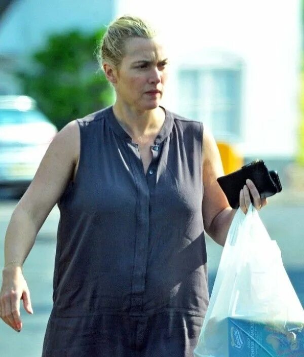 Кейт уинслет фото сейчас Pregnant Kate Winslet (600 x 705) #casual #street #dress