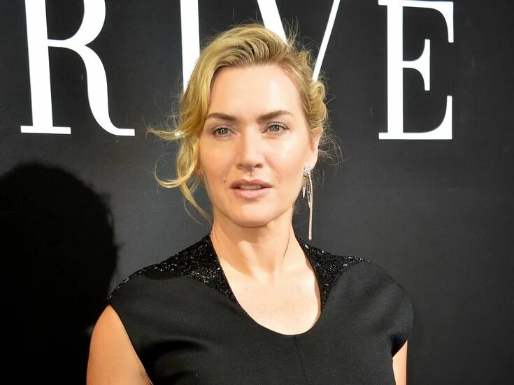 Кейт уинслет фото сейчас Kate Winslet : son grand retour à une série télé 7 ans... Kate winslet, Séries t