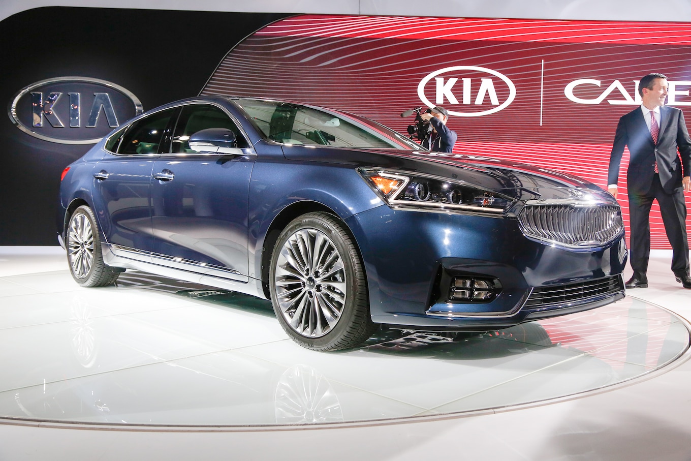 Киа 2017 фото 2020 Kia Cadenza Revealed With Fresh Styling At Chicago C14